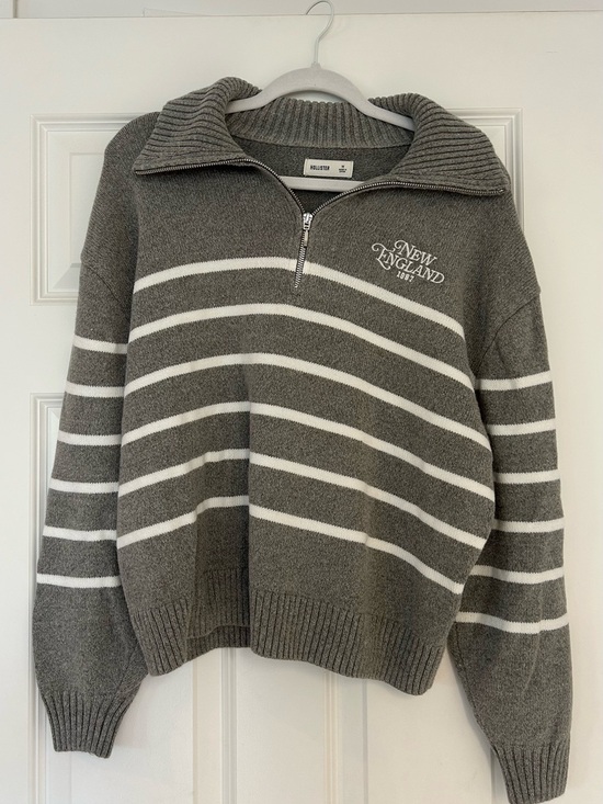 Hollister Sweaters - Hollister Gray & White Striped Half-Zip Sweater
